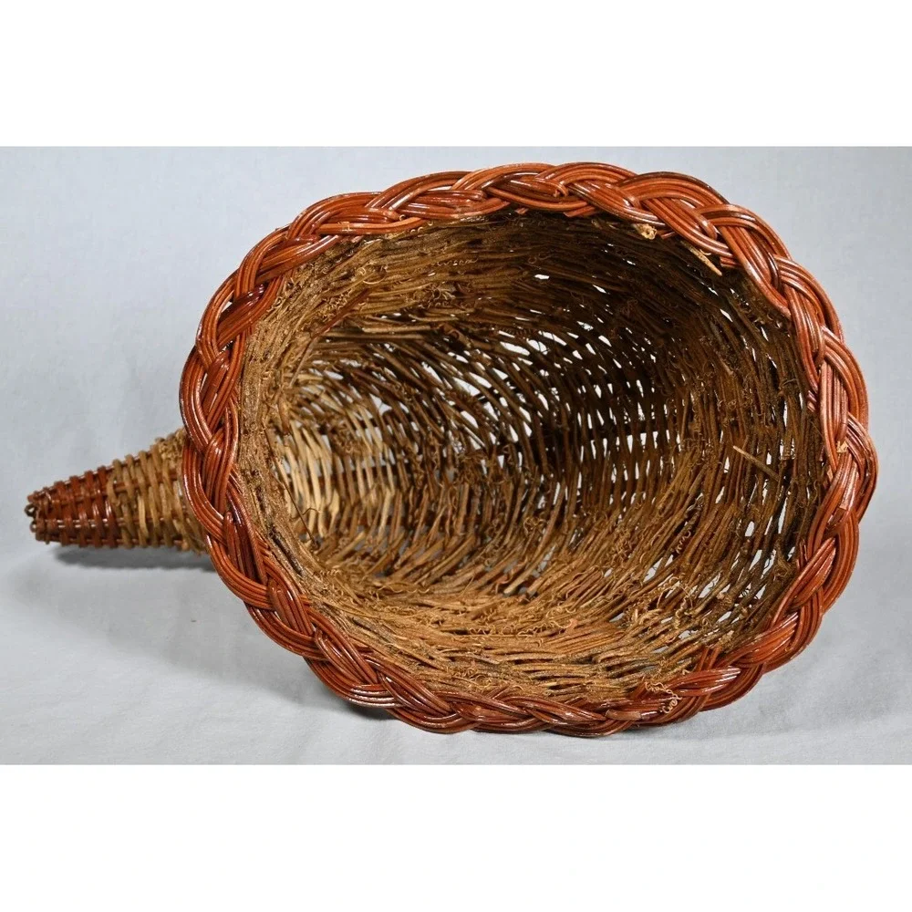 Vintage Cornucopia Horn of Plenty Wicker Grapevine Basket Large 20
